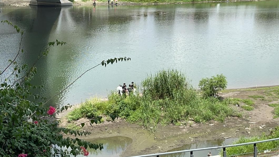 大批消防人員到場搶救。（圖／民眾提供）
