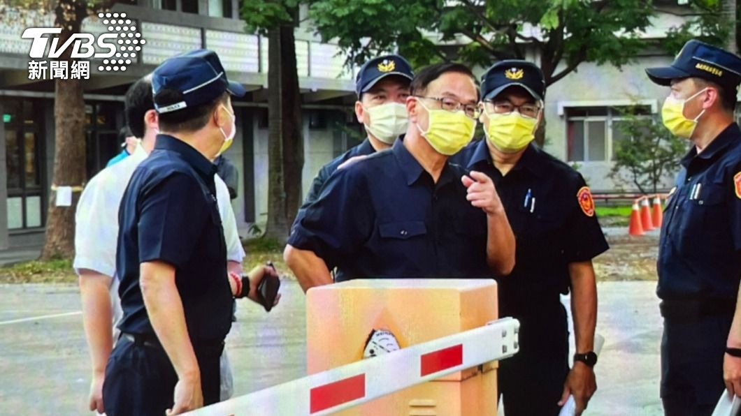 裴洛西赴人權館，新北警局長親坐鎮。（圖／TVBS）