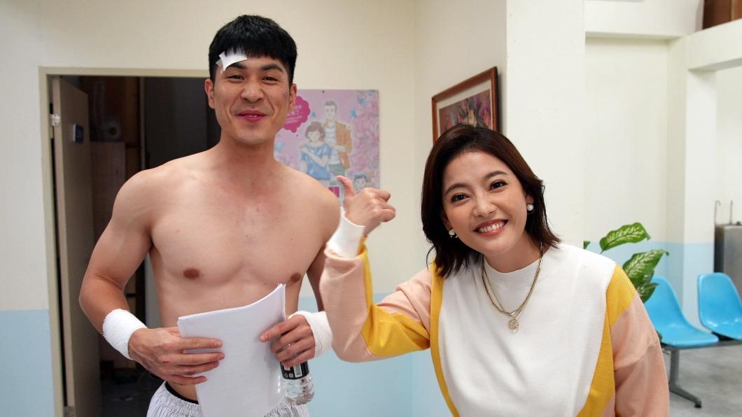 李銘叡被整慘本人也拍手叫好。（圖／台視提供）