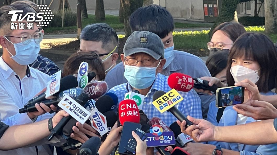 銅鑼灣書店老闆林榮基等人今(3)日前往景美人權園區與美國眾議院議長裴洛西討論人權議題。(圖/TVBS)