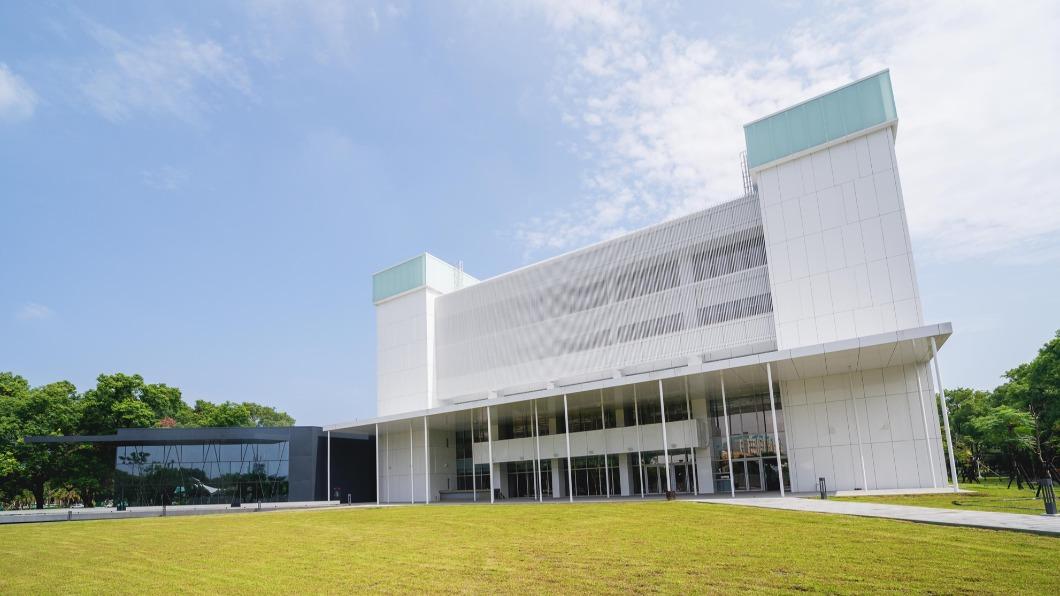 全台熱議七大圖書館！這間因《華燈》拍攝地成熱門打卡點