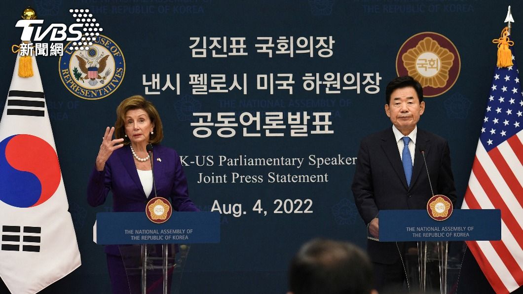 裴洛西會南韓國會議長 關切半導體供應鏈、北韓無核化