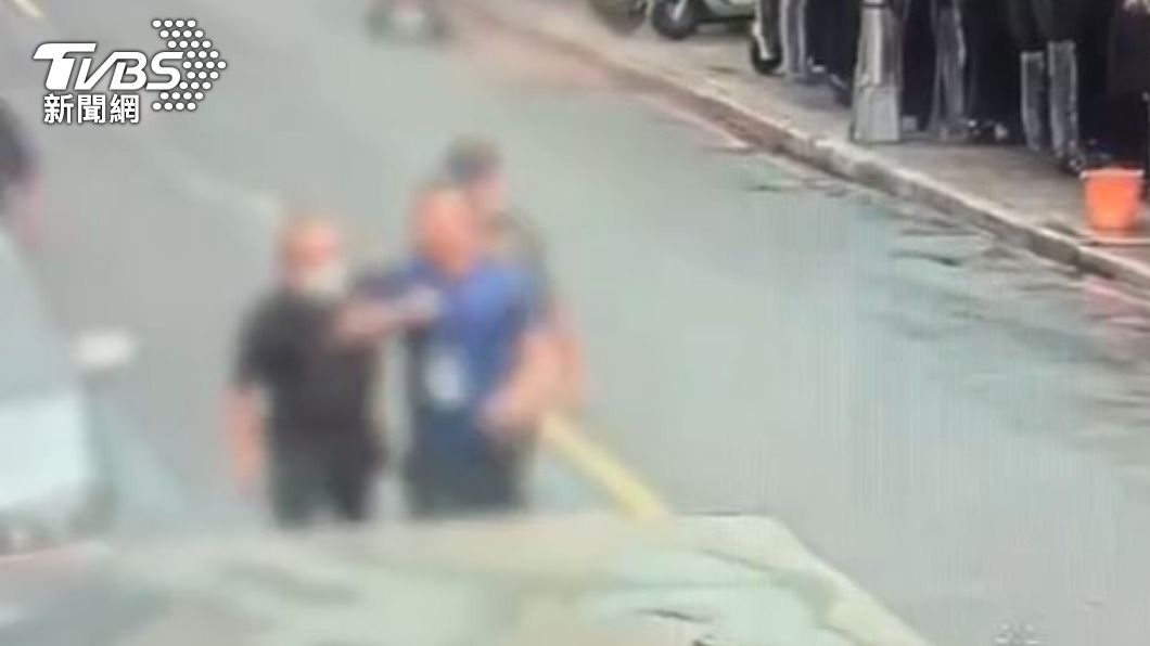 無業男超商偷飲料!2名路人攔下欲報警 他竟惱羞肘擊