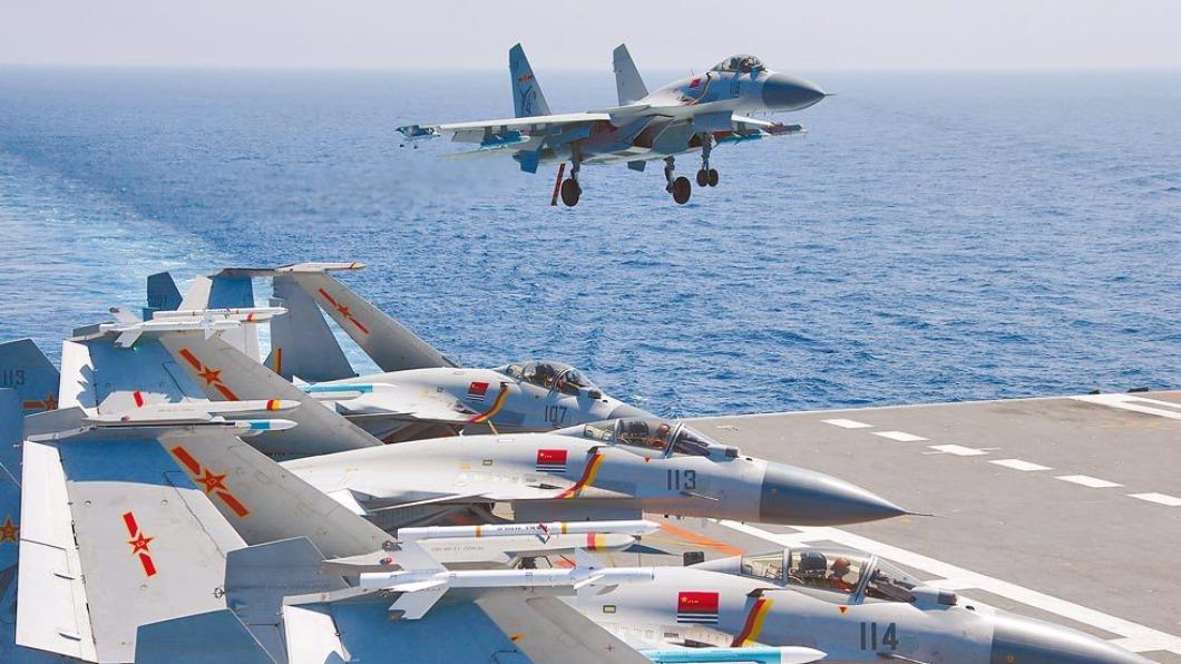 陸海軍研究員張軍表示,在解放軍的字典裡沒有所謂的「海峽中線」。(圖/翻攝自推特)