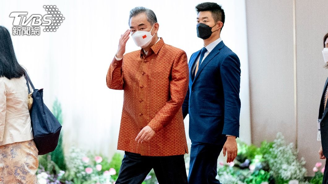 東協警告台海恐誤判!王毅快閃外長晚宴 與布林肯隔超遠