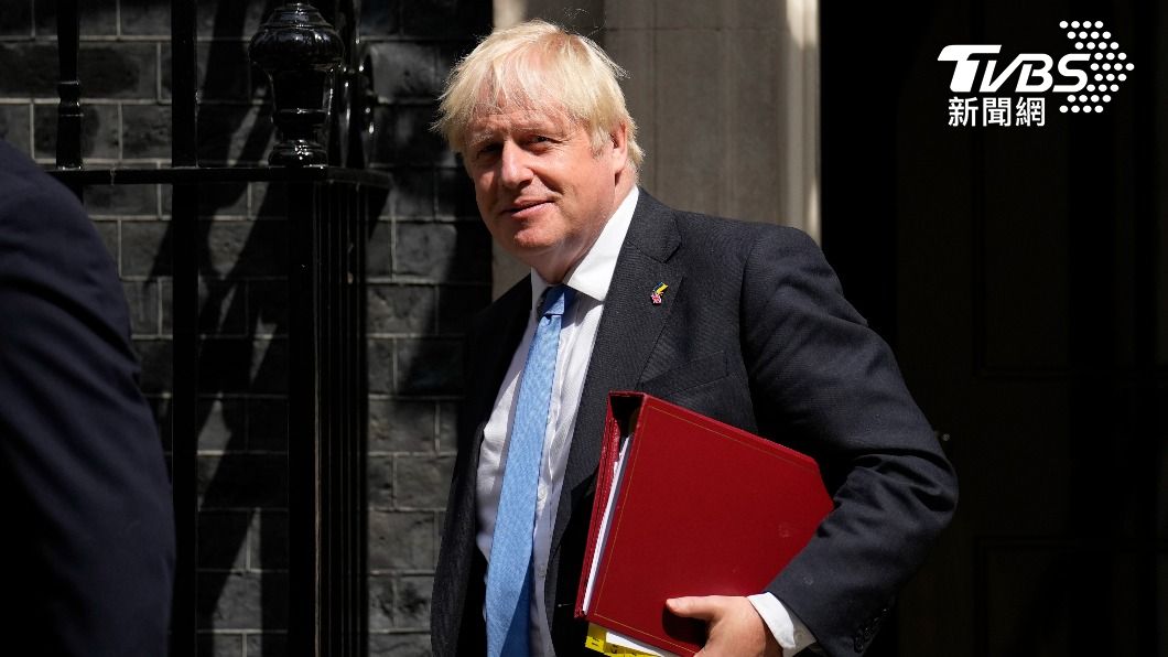 格雷表示英國首相強生的名字像是用腳踩扁的硬殼甲蟲。(圖/達志影像美聯社)