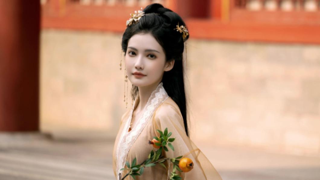 《夢華錄》為加奈出道作。（圖／翻攝自微博）