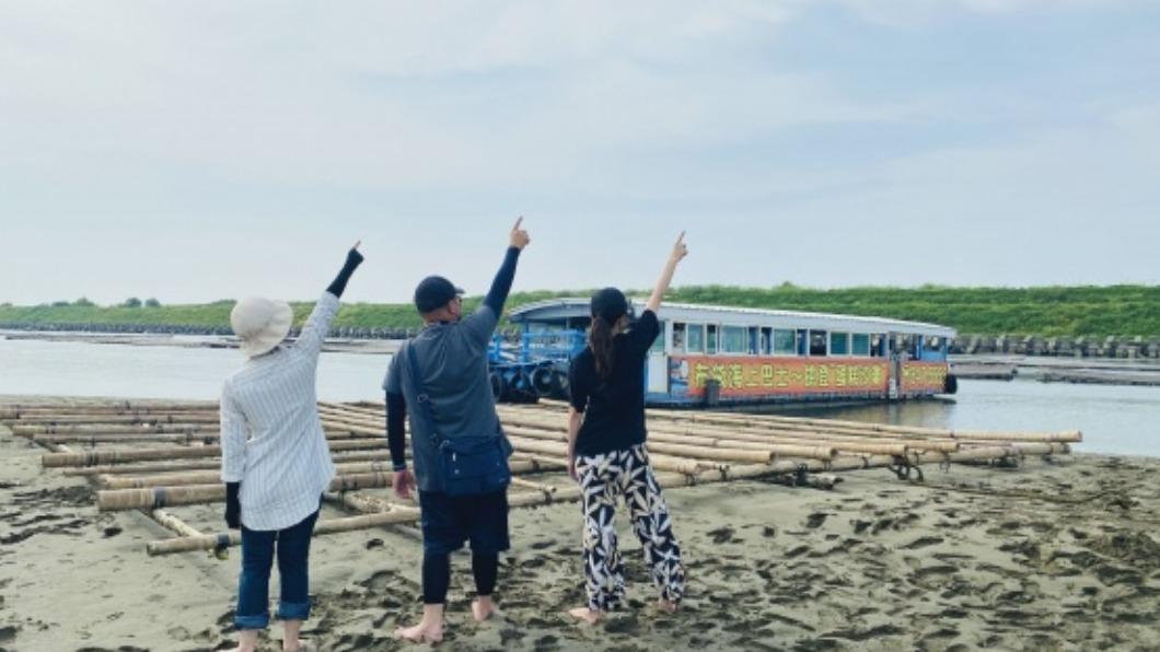 嘉義縣推團旅　乘布袋海上巴士賞鱟吃鮮蚵