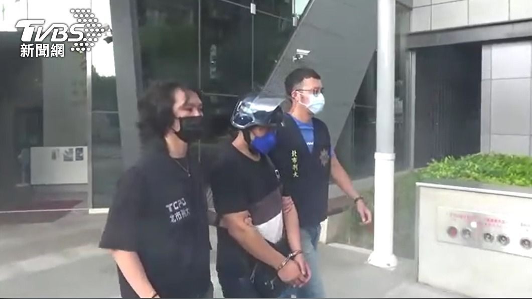 警方訊後將鍾姓毒販移送法辦。(圖/TVBS)