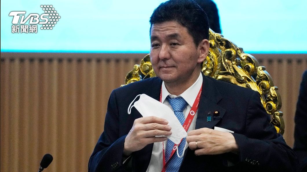 日相岸田擬下週改組內閣 傳安倍胞弟不留任防務大臣