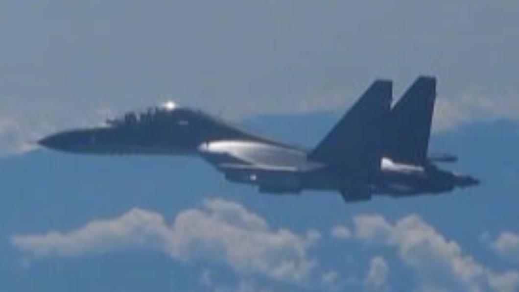 共軍對台大規模軍演 專家:洩露封鎖台灣戰法