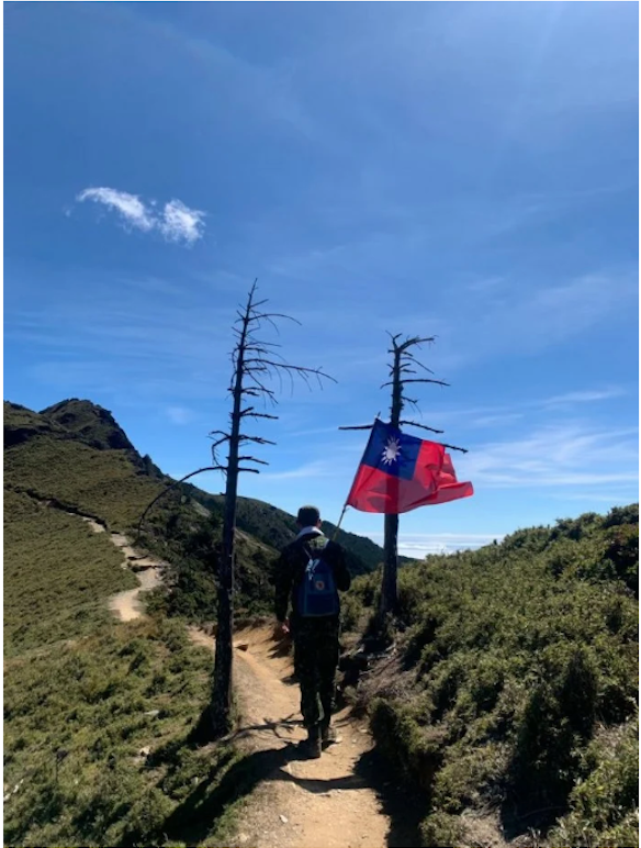 原PO表示只要有人想傷害台灣，無論是誰國軍必定會挺身而出。（圖／翻攝自Dcard）
