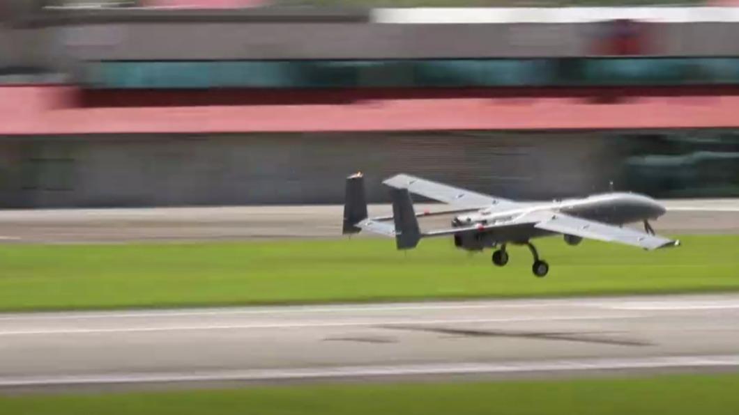 11點多換機起飛。(圖/台灣西南空域粉絲專頁提供)