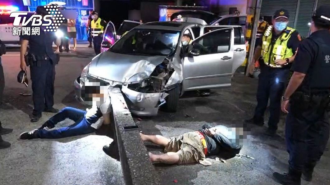 警匪追逐開5槍!吸毒男闖紅燈又撞警車 狼狽被捕畫面曝
