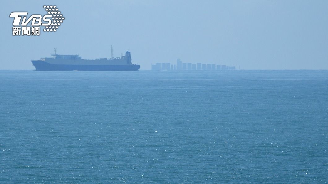 路透：中共軍艦逼近台海中線！　海軍艦艇緊盯監控