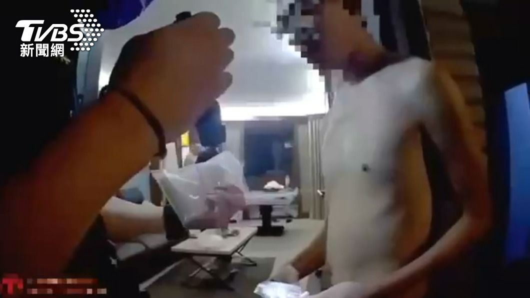 半夜傳「燒塑膠味」!好鼻警逐戶聞 犯嫌還拿吸食器應門