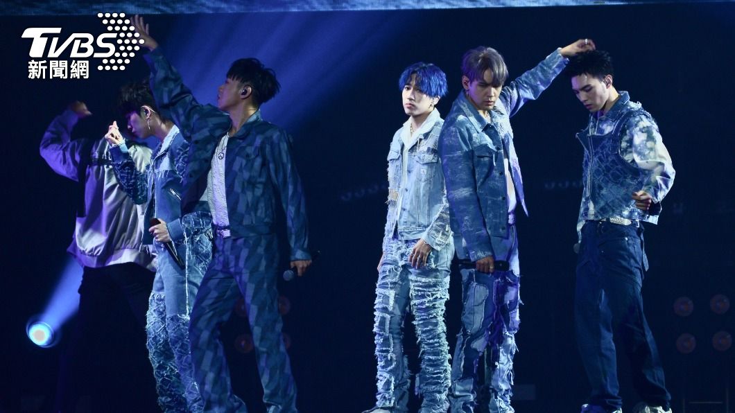 五堅情哽咽「誰先退團」發毒誓! 演唱會散場「螢幕爆彩蛋」