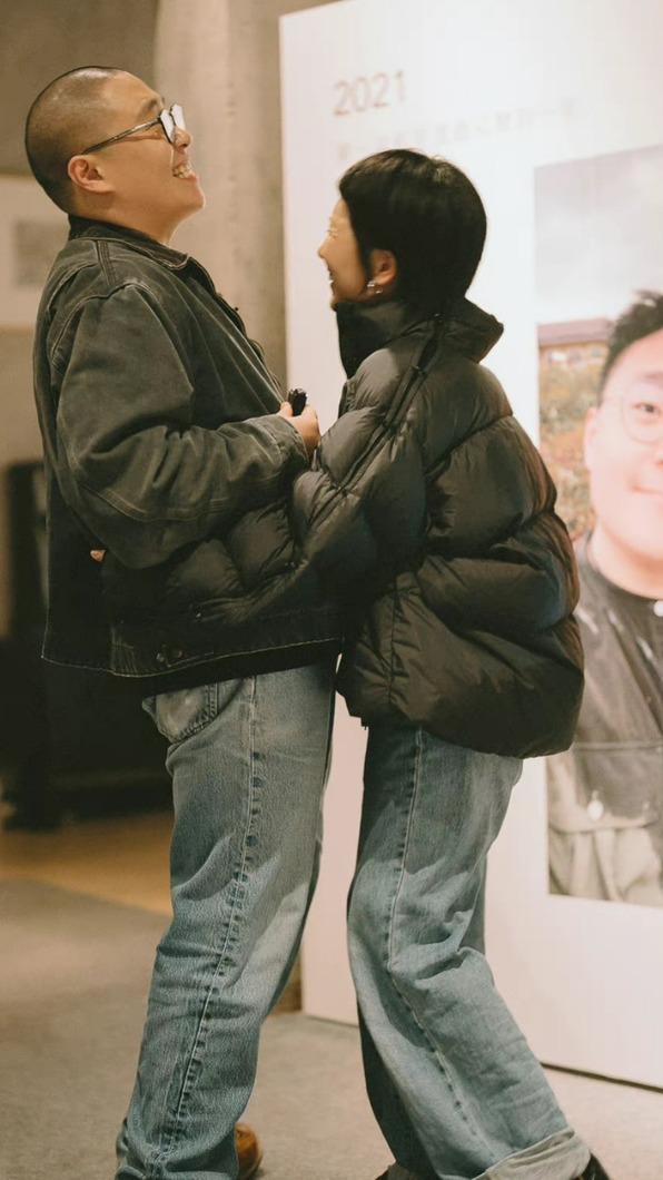 郝劭文和妻子林寧瑞高調放閃。（圖／翻攝自郝劭文微博）