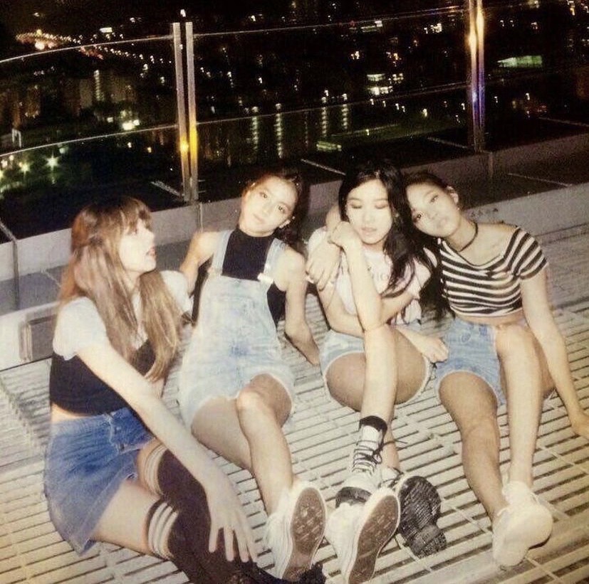 「BLACKPINK」4人感情相當好。(圖/翻攝自IG_SooYaaa)
