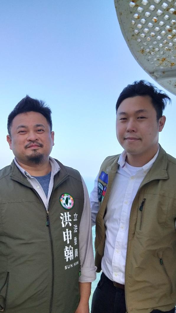 民進黨立委洪申翰與李問。（圖/洪申翰提供）