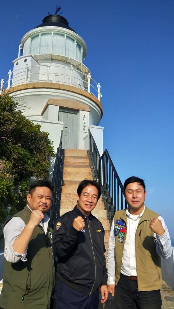 民進黨立委洪申翰、副總統賴清德、民進黨連江縣長參選人李問。（圖/洪申翰辦公室提供）