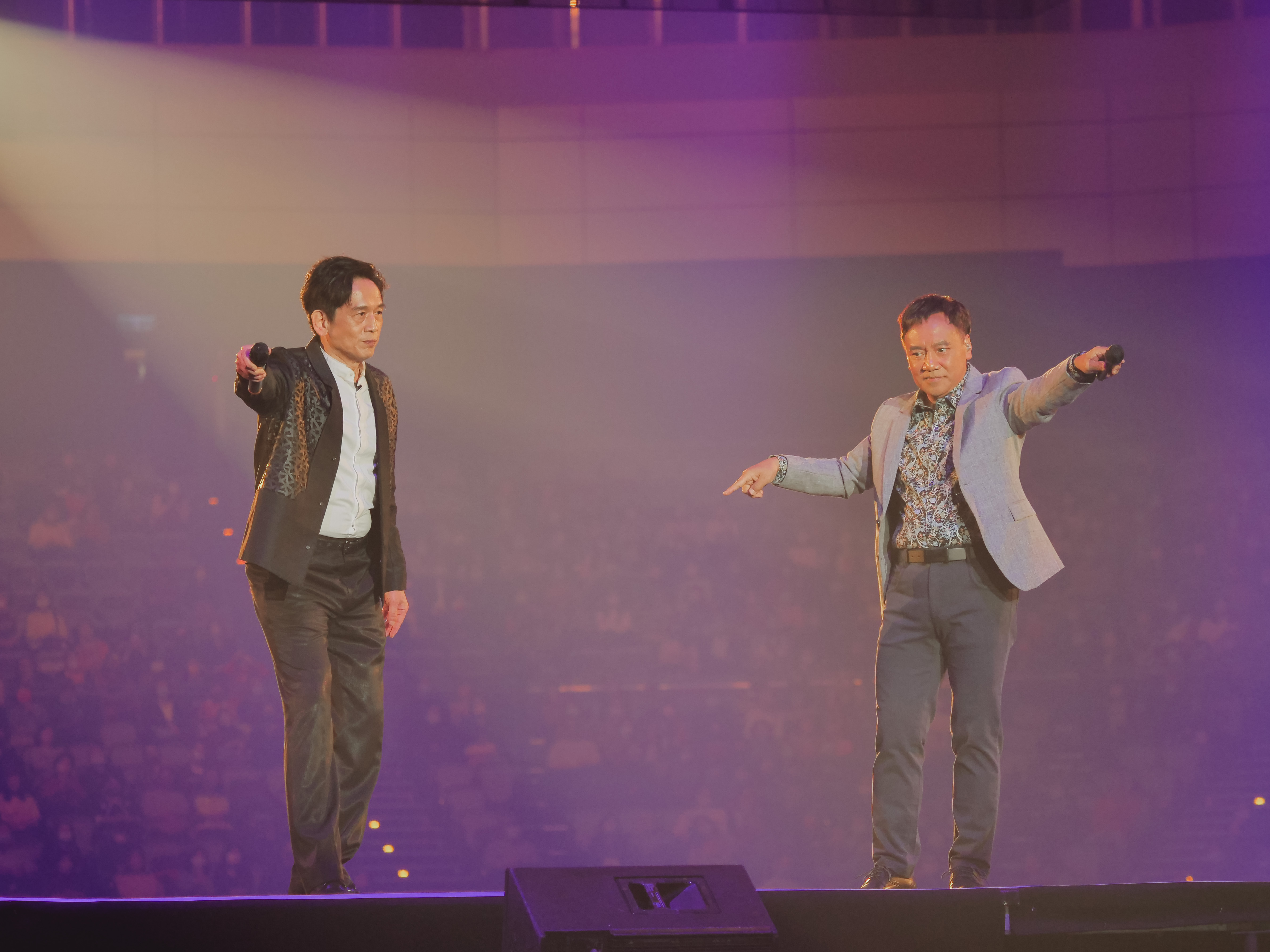 殷正洋、施孝榮。(圖/寬宏藝術提供)
