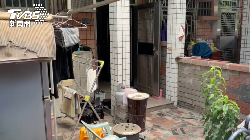 張男租屋處過去有很多移工出入。(圖/TVBS)
