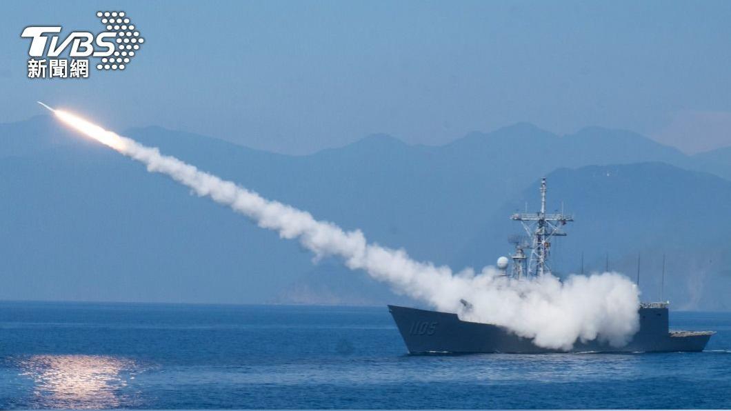 共軍動作不斷 《路透》稱20艘陸艦與我軍在海峽中線對峙