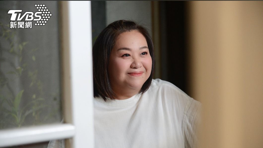 鍾欣凌爆深夜掉淚! 捏大腿5分鐘和解女兒:我介入太多