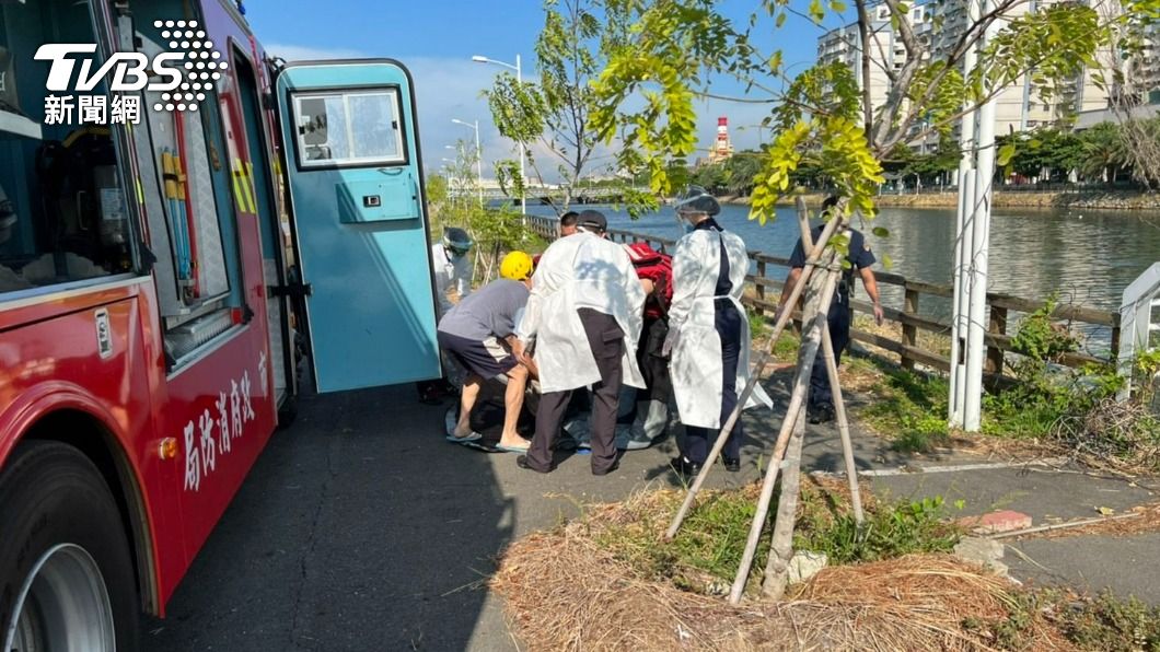 8月10日在前鎮金鞏橋下出現高雄近期首具浮屍。（圖／TVBS資料畫面）