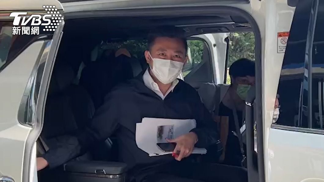林智堅快閃離開。(圖/TVBS)
