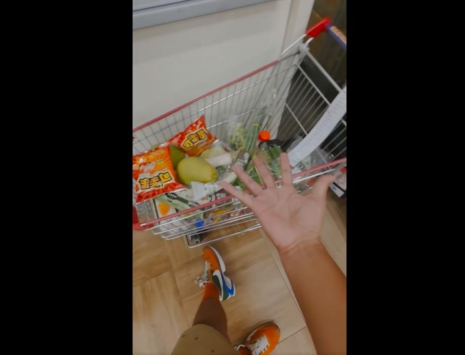 外送員接到普渡供品訂單,發現數量根本無法用機車載運。(圖/翻攝自外送員的奇聞怪事)