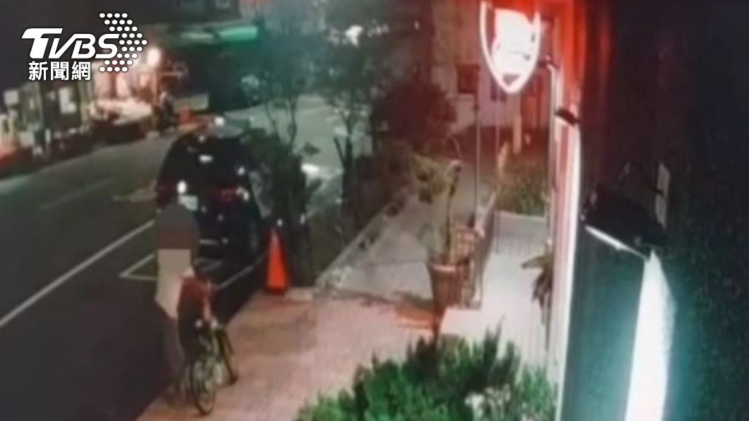 2天內偷2車!笨賊太熱進警所借水喝 警鷹眼識破騎贓車