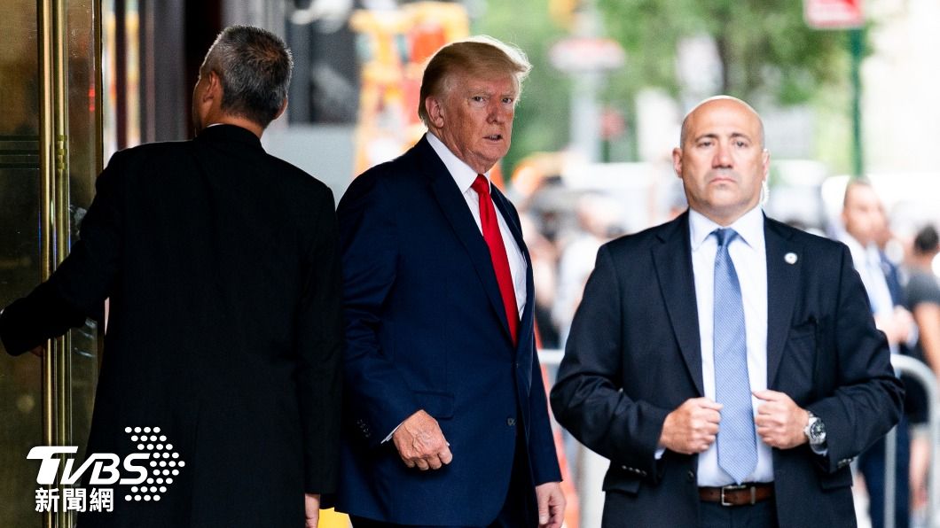 FBI援引間諜法搜川普寓所 扣得「11份機密文件」