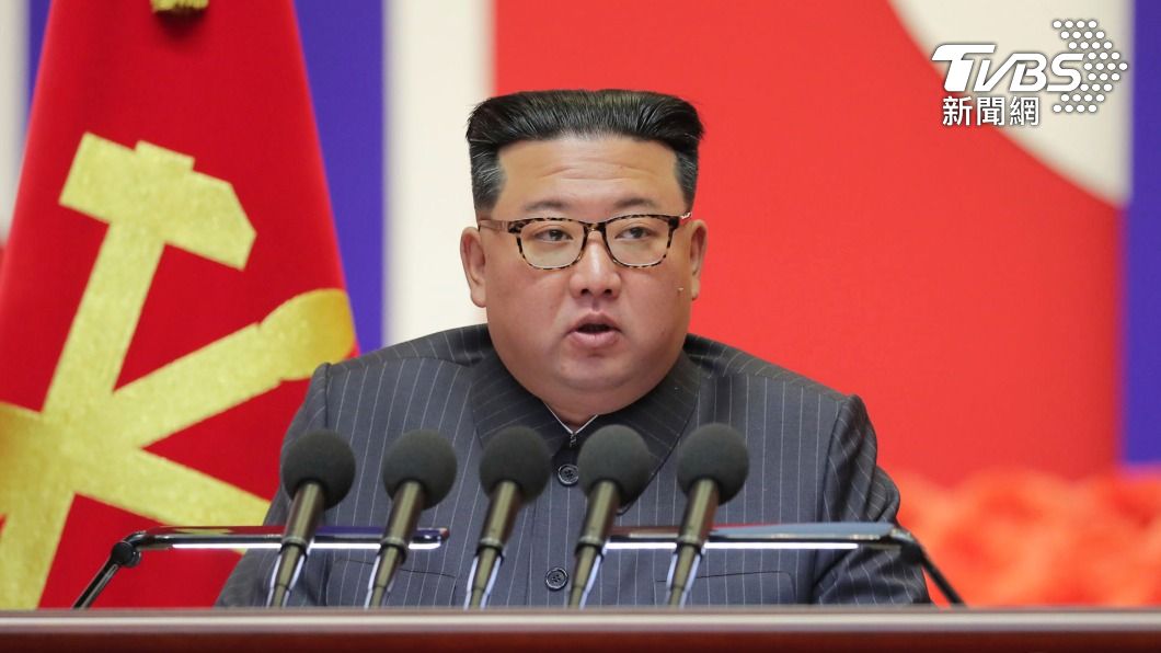金正恩宣布戰勝疫情　北韓解除口罩令、社交距離規定