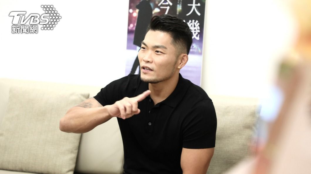 李玖哲對選歌很頭痛。(圖/黃城碩攝)
