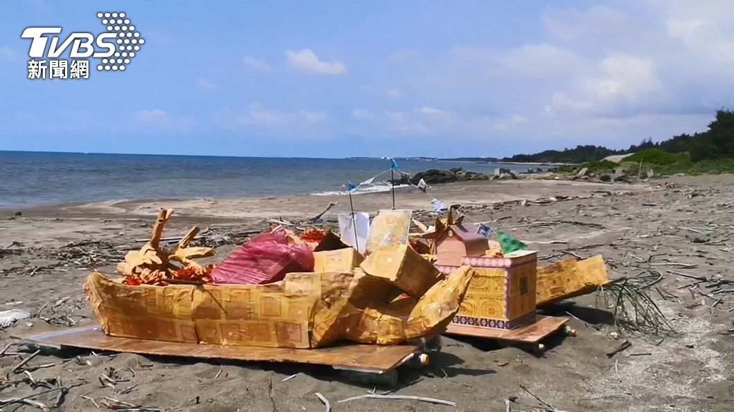 桃園送王船普渡儀式釀3死。(圖/TVBS)