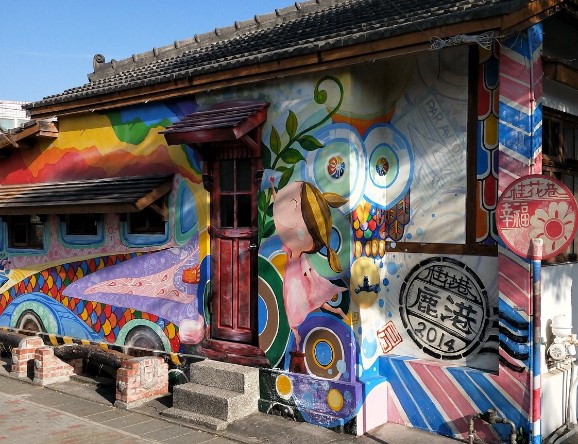 鹿港桂花巷藝術村於日治昭和年間興建。(圖/翻攝自鹿港桂花巷藝術村臉書)