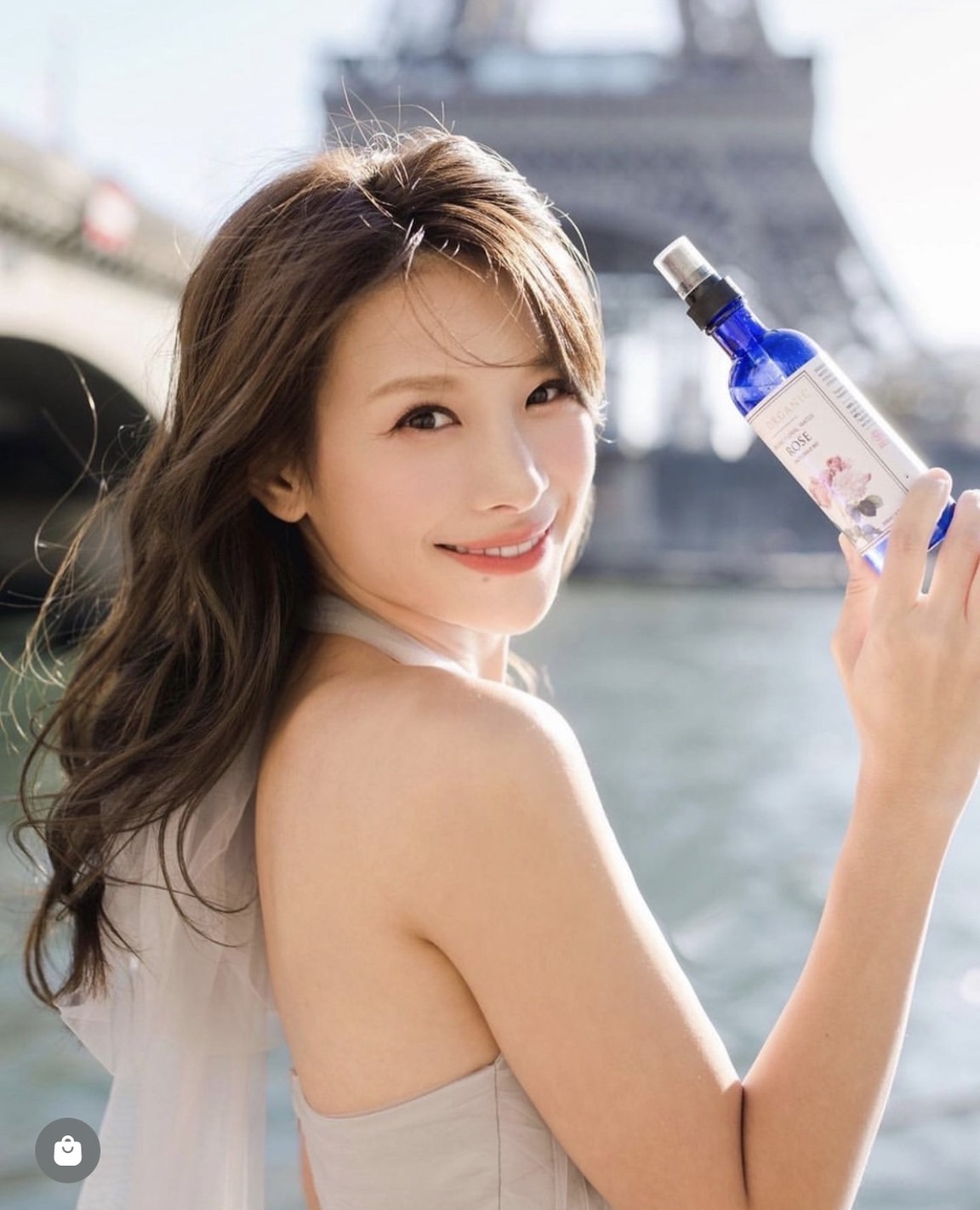艾莉絲直言創業就像一場華麗的冒險。(圖/翻攝自@iris_1221_lily IG)