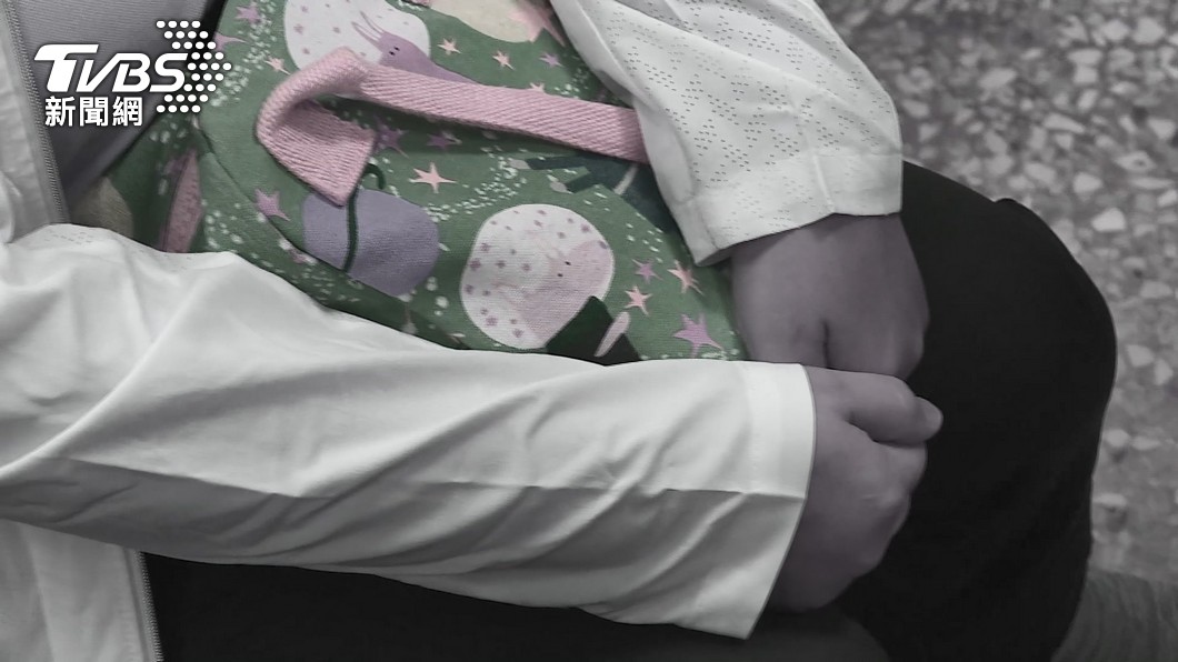 4歲女童錄音訴「被碰到」 母控幼園男職員猥褻