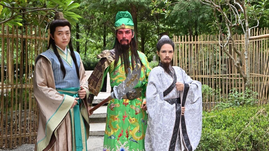 丁力騏、袁儷珊因拍戲擦出愛火。(圖/三立提供)