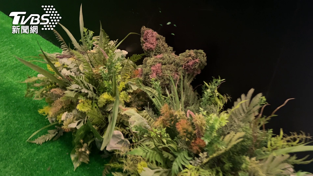 旁邊的草叢有小巧思。（圖／葉韋辰攝）