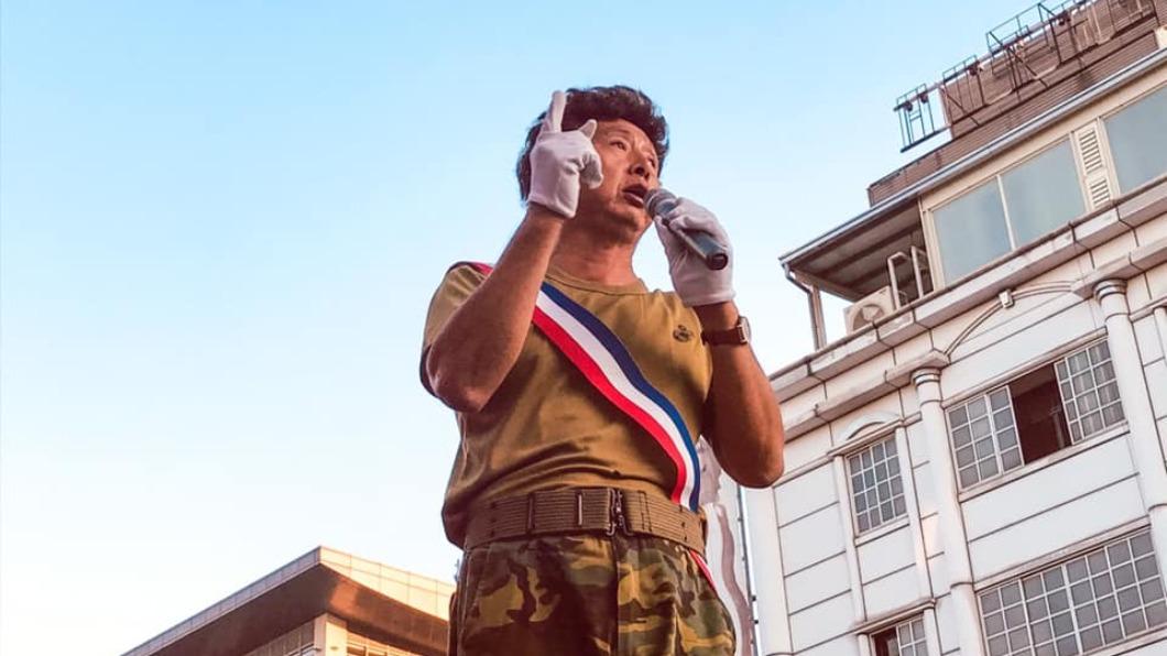 段體佩為資深廣告人,因此自己發想選舉文案。(圖/翻攝自小市民段體佩)