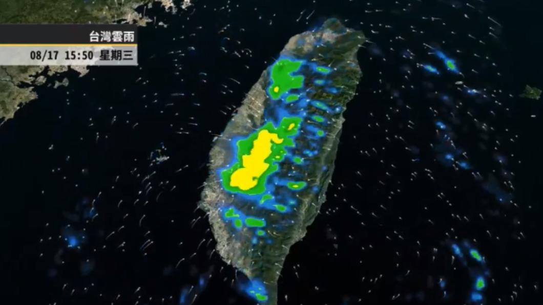 今日仍是上午晴朗炎熱，午後有局部大雷雨的天氣形態。（圖／翻攝自「天氣風險 WeatherRisk」臉書）