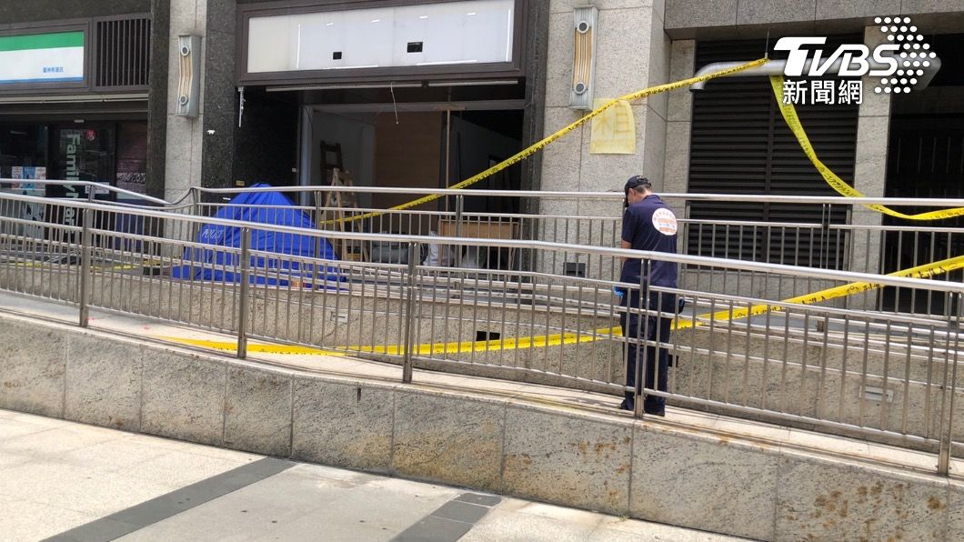 去年才從內湖搬到蘆洲...艾成租屋處身亡　王瞳急從宜蘭返家