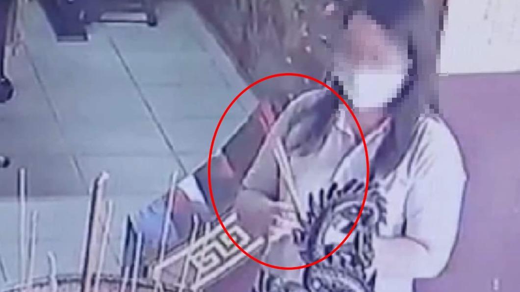 宮廟參拜持「倒立香」插香爐？知情人揭內幕批：惡質