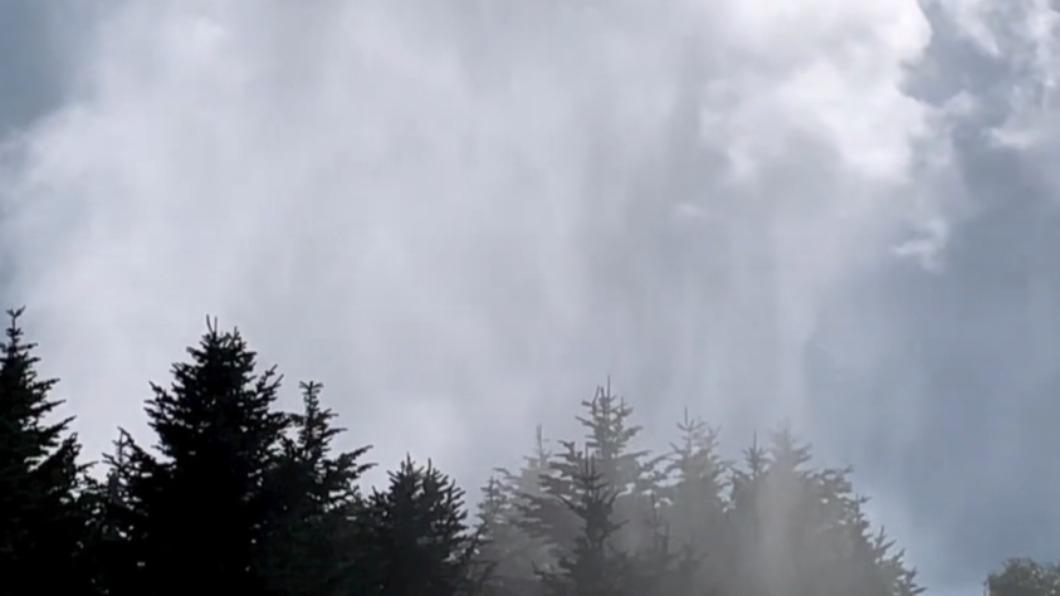 北海道沖天水柱噴發已月餘 威力不減以隔音板阻隔降噪