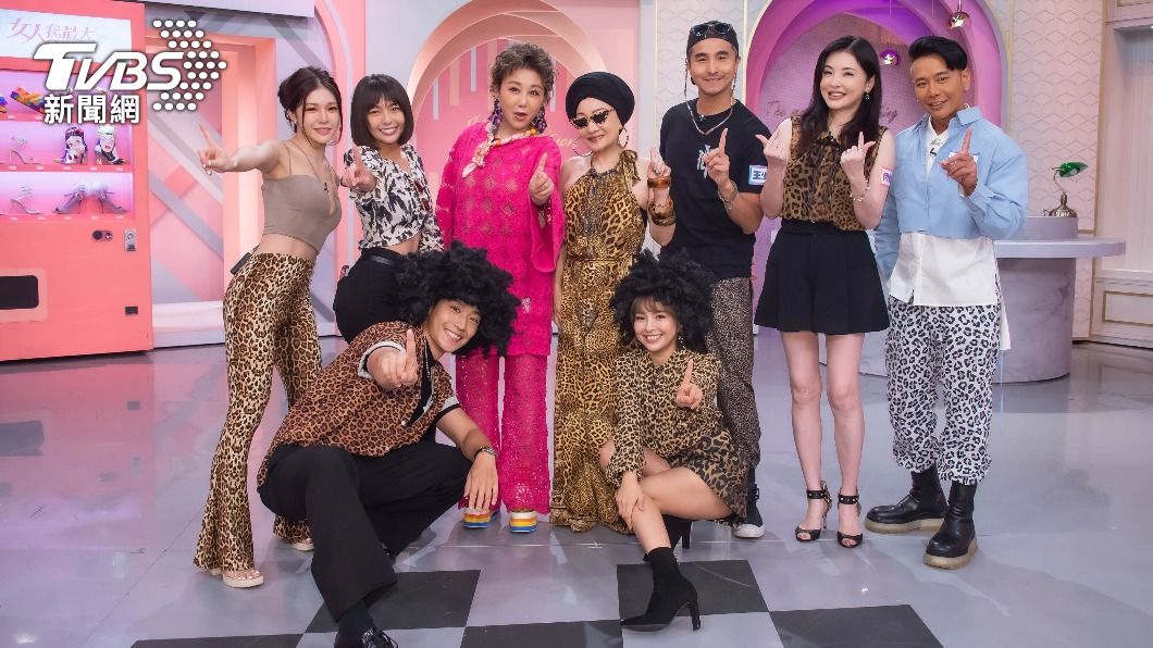當集來賓皆身穿豹紋裝,跟比莉致敬。(圖/TVBS)