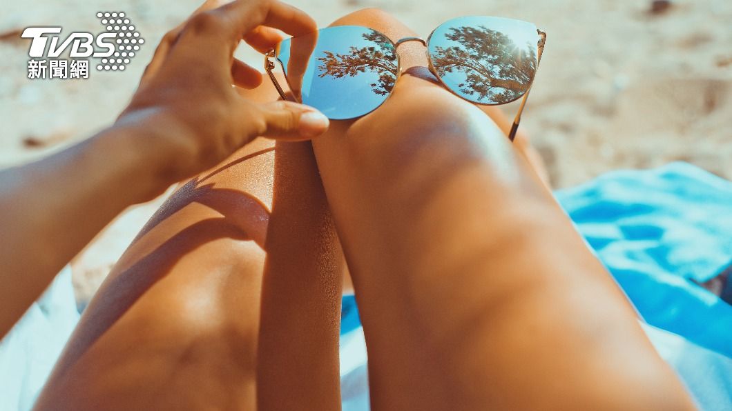 夏天紫外線動不動就超標，皮膚容易黑一階。（示意圖／shutterstock達志影像）