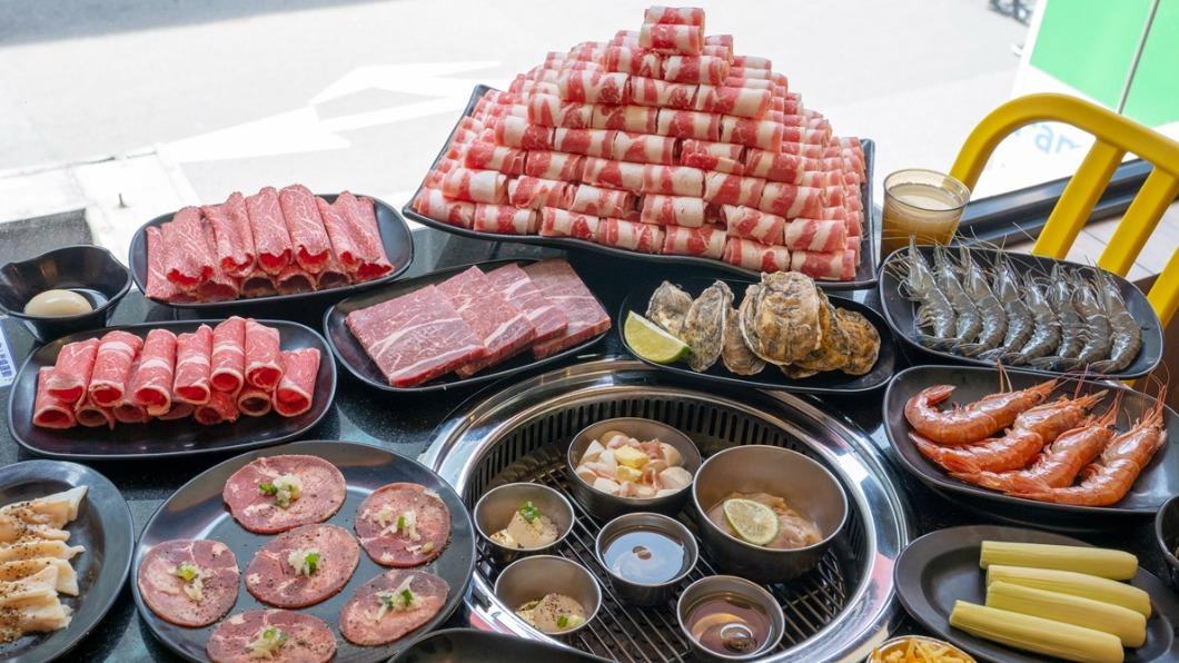西門町的超夯燒肉名店之一,食材部分能吃到美國見島和牛。(圖/食尚玩家提供)